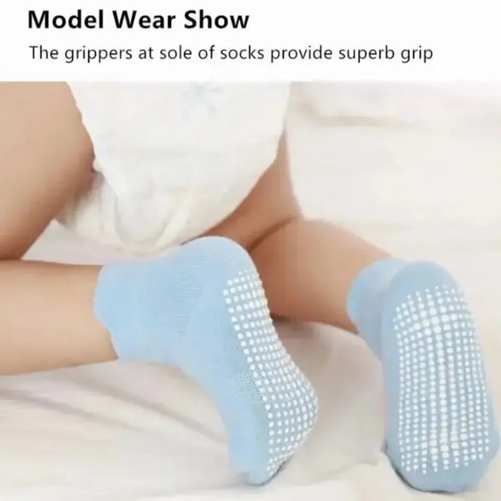 New bundle lot 6 pair kids socks 3-5 Large